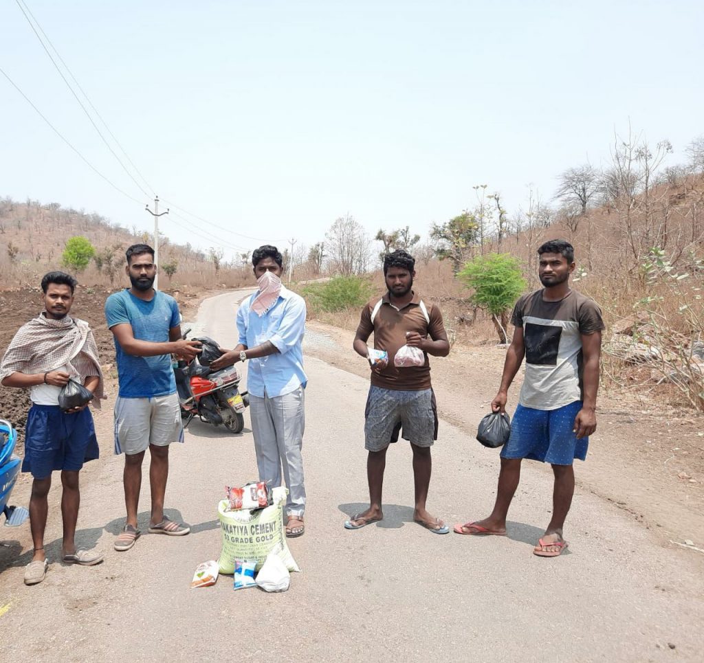 Coronavirus Feeding Indias Poor During Lockdown The Stories Of Change pic